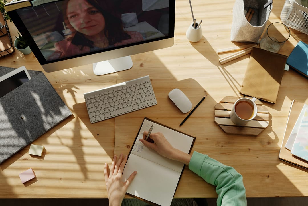 Management à distance: quelles sont les bonnes pratiques ? 1 pexels julia m cameron 4144923 scaled